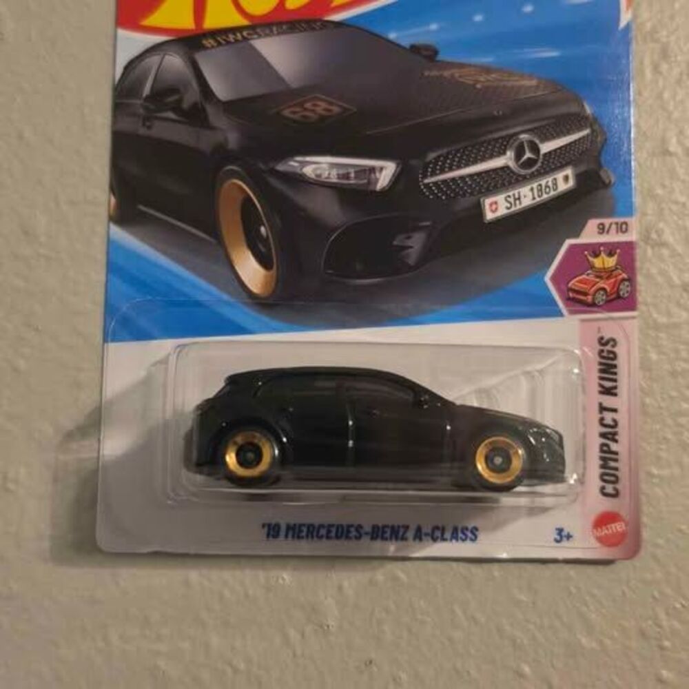 Hot Wheels '19 Mercedes-Benz A-Class Compact Kings Black Die Cast Toy Car Mint